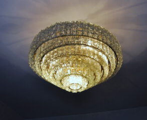 doria leuchter riesig!! / fantastischer 60er jahre doria leuchter in perfektem vintagezustand. alle gläser handgearbeitet und intakt! doria leuchter riesig!!