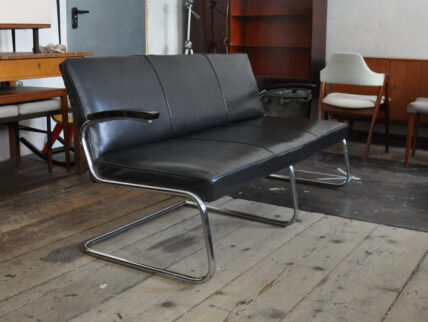 stahlrohr freischwinger sofa / sehr seltenes 50er jahre stahlrohr-freischwinger sofa. bestens geeignet, für bauhausorientiertes wohnen. maße ca. in cm – kompl. breite 160, höhe … stahlrohr freischwinger sofa