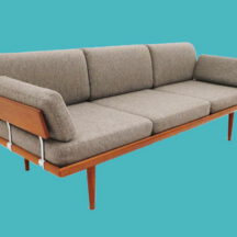 hvidt ‚minerva‘ teak sofa