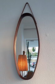 oval teak mirror, italy 1960s / rare 60s mirror with a beautiful teak shadow-frame. italy 1960s. perfect vintage condition. oval_teak_x
