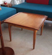 poul jensen teak-coffetable, denmark / 60er jahre teak sofa-tischchen von poul jensen für selig dänemark. aufwendige details. gestell eiche. poul jensen teak-coffetable, denmark