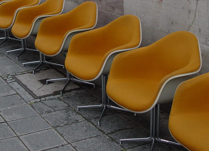 set of 6x eames DAR chair mustard