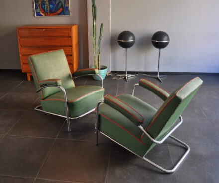 bauhaus artdeco stahlrohr sessel / paar sensationelle stahlrohrsessel im artdeco streamline design. hersteller unbekannt, wohl 30er jahre. originalbezug, der jeweils von einer seite brandschäden von … bauhaus artdeco stahlrohr sessel