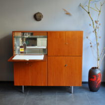 60s teak cabinet/bar/highboard