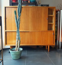 highboard wk möbel, helmut magg 1959 / sehr seltenes highboard in kirsche von architekt helmut magg für wk möbel, serie „wk 263“. fantastischer originalzustand, behutsam aufgearbeitet, minimale … highboard wk möbel, helmut magg 1959