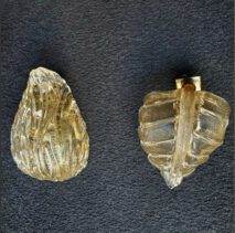 2x wandleuchte ‚cordonato d’oro‘, barovier & toso murano / 2x wandleuchte ‚cordonato d’oro‘, barovier & toso murano, 50er jahre. zwei verschiedene ausführungen, ohne beschädigung im glas. je 450€ 2x wandleuchte ‚cordonato d’oro‘, barovier & toso murano