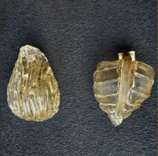 2x wandleuchte ‚cordonato d’oro‘, barovier & toso murano / 2x wandleuchte ‚cordonato d’oro‘, barovier & toso murano, 50er jahre. zwei verschiedene ausführungen, ohne beschädigung im glas. je 450€ 2x wandleuchte ‚cordonato d’oro‘, barovier & toso murano