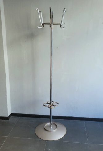 coatrack ‚bauhaus‘ mücke&melder / rare 1930s ‚bauhaus‘ coatrack by well known mücke & melder tubular steel furniture maker. very good vintage condition. signed! coatrack ‚bauhaus‘ mücke&melder