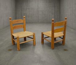 paar kaminsessel frankreich / pair of french 1940/50s low oak brutalist fireplace – chairs. attr. to charles dudouyt …..also 2 dining chairs available! kamin_sessel_1
