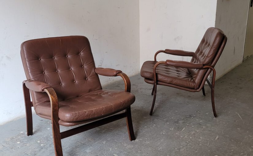 vintage midcentury nürnberg / 60s leather lounge-chair pair